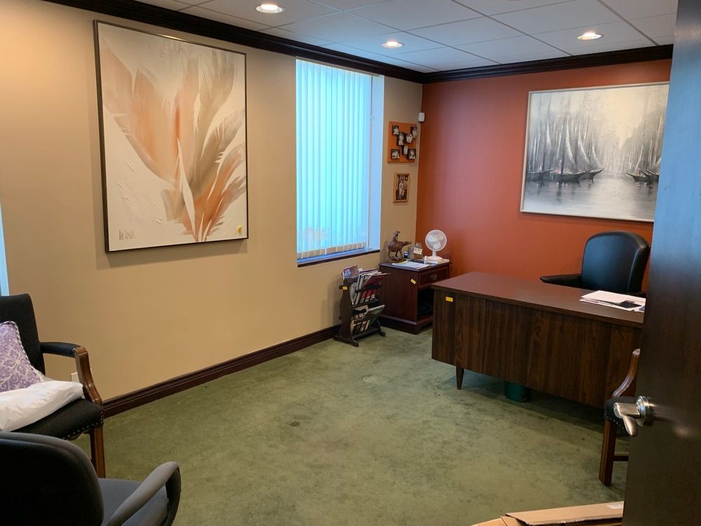 Waukegan Medical Plaza : 1616 Grand Ave, Waukegan, IL 60085